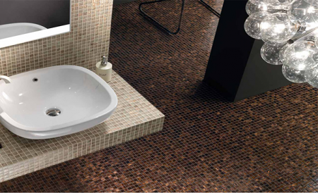 Badezimmer mit Mosaik